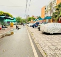 bán nhà Long Biên, 68m, mặt tiền 5m, vỉa hè, ôtô tránh, đối diện trường học