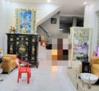 Nhà 1 lầu, sân thượng đúc oto đậu sát nhà hẻm 84 Cao Lỗ P.Chánh Hưng P4Q8