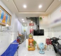 Nhà chủ xây ở 3 lầu/ST hẻm 154 Âu Dương Lân P3Q8 (P.Chánh Hưng)