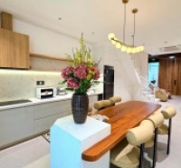 HOMESTAY ĐẸP CHO ÁNH SÁNG VÀ GIÓ NGAY ĐẦU CẦU RỒNG VÀ SÁT BÃI TẮM MỸ KHÊ