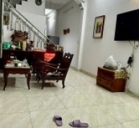 Nhà 3 lầu MT nội bộ Cao Lỗ P4Q8 (sổ vuông vức), Giá : 10.8 Tỷ (TL)