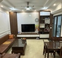 Bán nhà đẹp Nguyễn Sơn- Phân Lô- 30m 5 tầng full NT- 7,9 tỷ(TL)