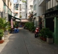 Thật 100%, Bán Nhà 300 Phan Đình Phùng Phường 1 Phú Nhuận 35m2 Hẻm xe hơi, nhỉnh 2 Tỷ