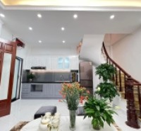 Bán căn nhà cuối cùng tại Bồ Đề, 38 m x4  tầng, 2 mặt thoáng, Giá 5.35 tỷ chủ thiện chí