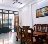 Bán nhà mặt tiền đường 147, Phước Long B, Q.9, Thủ Đức, TP HCM. DT 64m2, 2 tầng, giá 7.68  tỷ.