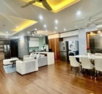 BÁN SIÊU PHẨM NHÀ ĐƯỜNG NGUYỄN CHÍ THANH THANG MÁY 6 TẦNG