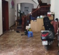 Căn nhà cuối cùng tại Tư Đình, ngay đường dẫn cầu TRần Hưng Đạo 57m2 x 3 tầng Giá 7,7 tỷ.