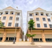 Bán lại căn shophouse mặt tiền đường Đại Cồ Việt Vincom Quảng Trị