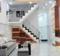 NHÀ ĐẸP VỊ TRÍ TỐT SÁT MT PHẠM THẾ HIỂN P5 Q8