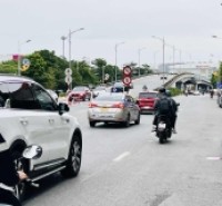 bán nhà Cổ Linh, lô góc, vỉa hè, xe container quay đầu