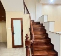 Bán nhà Gia Quất Ngọc Lâm- Sát Phố- Full NT- 50m 5 tầng - oto tránh - nhỉnh 12 tỷ