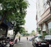 PHÚ NHUẬN MẶT RIỀN ĐƯỜNG HOA - RẤT HIẾM NHÀ BÁN - 50M2 - 5 TẦNG - KHÔNG QUY HOẠCH. KHÔNG LỘ GIỚI- SỔ HỒNG RIÊNG - PHÁP LÝ CHUẨN - CHỈ 19.5 TỶ