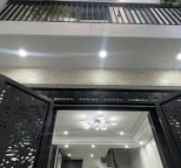 Nghi Tàm - Thang máy - 30m Oto - 7 Ngủ - Nhỉnh 17 Tỷ.