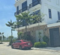 MỘT LÔ DUY NHẤT TẠI KHU PHÙ KHÊ - QUANH 2TY