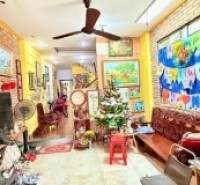 Nhà Mặt Tiền Đường Nhất Chi Mai Phường 13 Tân Bình Cũ.