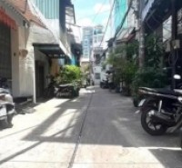 Nhà Đường Lạc Long Quân Phường 3 Quận 11 Cũ .(Cách mặt tiền ~50m).