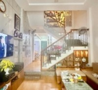 ♥ Gần Nguyễn Thành Hãn, 72m2, 2 tầng 3PN, sạch đẹp 5.x tỷ