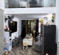 PHỐ NGUYÊN HỒNG - THANG MÁY XỊN - NGÕ THÔNG BA GÁC TRÁNH - NHÀ ĐẸP Ở LUÔN - SÂN CHƠI RỘNG - FULL TIỆN ÍCH. GIÁ NHỈNH 10 TỶ