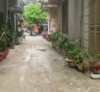 BÁN ĐẤT TẶNG NHÀ PHỐ HOA BẰNG, NGÕ THÔNG, TIỆN ÍCH NGẬP TRÀN - 68M2, 13.5 TỶ