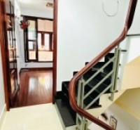 Bán nhà 3pn 3 wc 3 tầng sân thượng nhà mới dọn vào ở Nguyễn Thị Tần