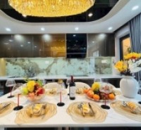 **Bán nhà HXH Phạm Văn Hai ** p 3 - Tân Bình - 5,7*11m; 5 tầng