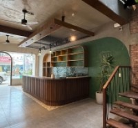 Mặt phố Hoa Động - 100m² x 3 tầng, vị trí đẹp, kinh doanh sầm uất.
