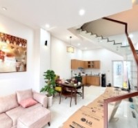 Bán nhà Thủ Đức, Linh Đông, đường số  24. DT 52m2, 4 tầng, 4PN, SH, giá 6.68  tỷ.