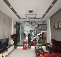 Bán nhà mặt phố Q.2, 90m², 4 tầng, 11.65 tỷ, sổ hồng