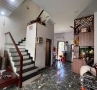 Bán nhà DT 56m², 3 tầng,  3PN, 3WC, Q.9, Thủ Đức. sổ hồng Giá  6.2 tỷ.