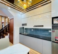 BÁN NHÀ TRẦN QUỐC VƯỢNG - 3 THOÁNG Diện Tích 31m2 5 tầng mặt tiền 3m Giá 8 tỷ