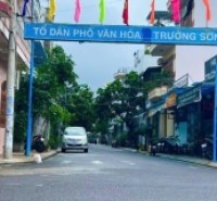 Bán nhanh nhà Mặt Tiền Phan Vinh cách biển chỉ 500m đối lưng bách hóa xanh , sát bên chợ bình tân 
Ngang 5.02 nở hậu nhẹ 5.03m  diện tích 97.5m2 
Có nhà 2 tầng cũ trên đất 
Phù hợp xây căn hộ , khu cán bộ - đường hiện trạng 12m 
Giá chỉ 9.5 tỷ 
Có thương lượng