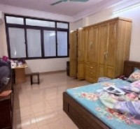 Bán nhà nguyễn khoái trong đê 4 tầng dân xây chắc chắn gần phố hai bà trưng