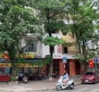 BÁN NHÀ MẶT PHỐ CẦU GIẤY 82M - MT KHỦNG 6,5M - VỈA HÈ Ô TÔ TRÁNH CHỈ 37 TỶ