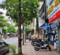 Bán nhà mặt phố Ngọc Lâm 68m2, 5 tầng, kinh doanh đỉnh, giá cực hiếm