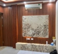 Chính chủ em cần căn tập thể tầng 1, 3 ngủ và 2Wc, tại Nguyễn Trãi, Siêu Vip, Mặt đường ô tô tránh và đỗ trước cửa, kinh doanh tốt. Giá nhỉnh 4 tỷ