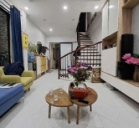 Bán nhà Nguyễn Văn Trỗi - Phương liệt ,DT:48m2 ,Giá Hơn 8 tỷ ,oto đỗ cổng 