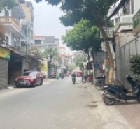 NHỈNH 5 TỶ - B.Á.N GẤP NHÀ PHỐ HOA LÂM - VỊ TRÍ TRUNG TÂM QUẬN - KINH DOANH SẦM UẤT