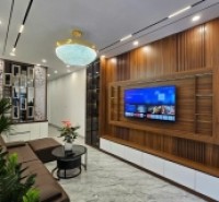 Phố Trạm - Long Biên - Nhà cực đẹp - Ô tô  - 45m2- chỉ 7.3 tỷ