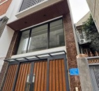 BÁN NHÀ MẶT PHỐ CẦU GIẤY MẶT TIỀN VỈA HÈ ĐÁ BÓNG, Ô TÔ DỪNG TRÁNH ĐỖ, KINH DOANH 68M CHÀO 26 TỶ