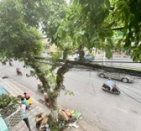 BÁN NHÀ 4 TẦNG MẶT TIỀN ĐƯỜNG 2/4 - HÒN CHỒNG - NHA TRANG