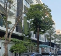 NV VIP HOÀNG QUỐC VIỆT KÉO DÀI 85M, 6 TẦNG THANG MÁY, GIÁ 27.5 TỶ