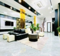 Khương Trung cần bán nhà 35m 3 phòng ngủ tặng full nội thất, 02 thoáng cách ô tô 5m