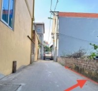 Bán đất thôn Chi Đông 2, xã Quang Minh. Đất vuông vắn, oto đỗ. Thoáng 2 mặt trước – sau