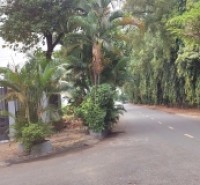 Gấp bán nhà mới 2 mặt tiền hẻm xe hơi khu phân lô đẹp Lê Văn Thịnh,Q2 giá 12,xty DT: 104,4 m2 . Mặt tiền: 5,8 m , dài 18m