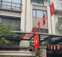 Cần bán BT Trung văn Hancic,Tố Hữu, DT 105mx 4T,MT 9m. Giá 35,5 tỷ. LH: 0964769634