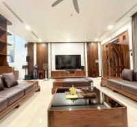 Gấp- Bán biệt thự Sân vườn Ngọc Lâm- 200m- 3 tầng- mặt tiền rất rộng nhỉnh 29 tỷ(TL)