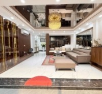 Bán nhà đẹp Hồng Tiến- Full NT- Dân xây- Gara- sát phố- 45m 5 tầng- nhỉnh 12 tỷ(TL)