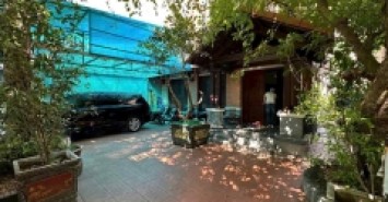 biệt thự sân vườn Ngọc Lâm, vỉa hè, ôtô tránh, cách cầu Chương Dương 100m