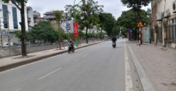 Hàng hiếm mặt đường Hồng Tiến - Long Biên.
