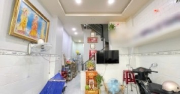 Nhà chủ xây ở 3 lầu/ST hẻm 154 Âu Dương Lân P3Q8 (P.Chánh Hưng)